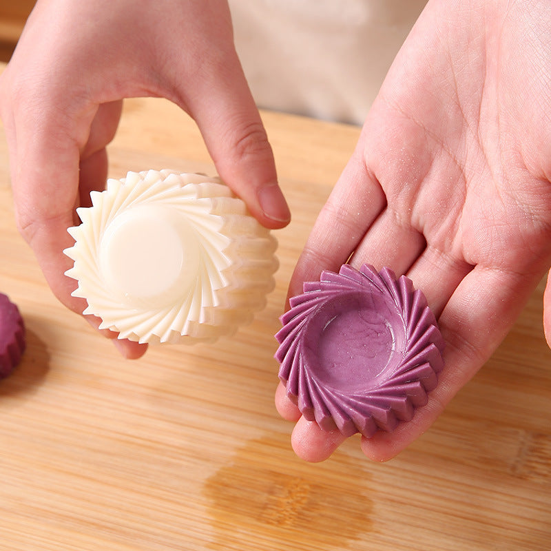 🎁 Buy 3 Get 5 FREE — Double-Ended Pastry Mold 🥮 Make Beautiful Homemade Treats